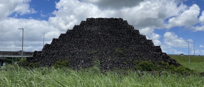 C17FDBBC-EAAE-4652-B388-49EC098790EF_1_105_c Pyramiden auf Mauritius